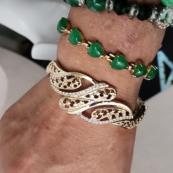 Gold with CZ Stones Clamper Hinge Bracelet - Picture 8 of 9